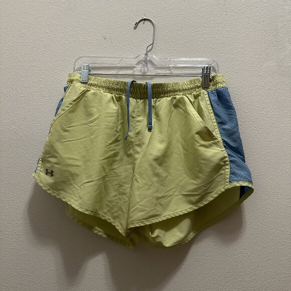 Under Armour Women's Shorts Size Large - Picture 1 of 5